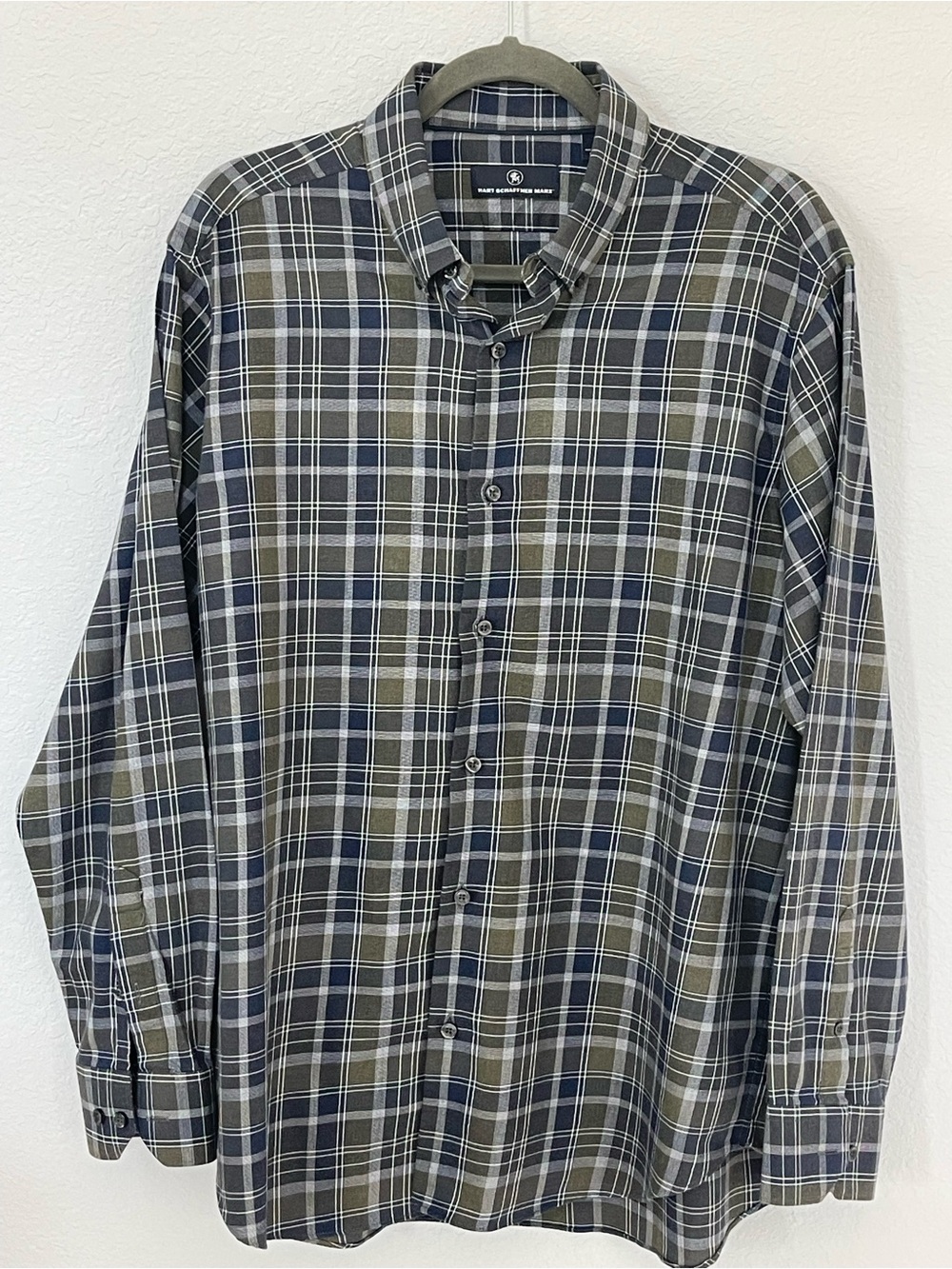 Hart Schaffner Marx Men’s L Plaid 100% Cotton Long Sleeve Button Down Shirt